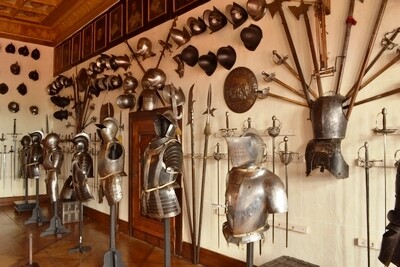 Collections of Arms and Armor