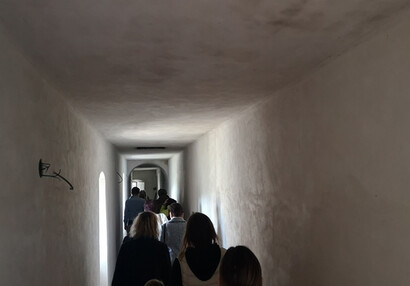 © Seeing of the Rooms Outside the Guided Tours