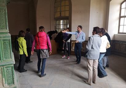 Seeing of the Rooms Outside the Guided Tours