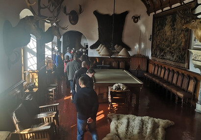 © Seeing of the Rooms Outside the Guided Tours