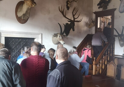 © Seeing of the Rooms Outside the Guided Tours